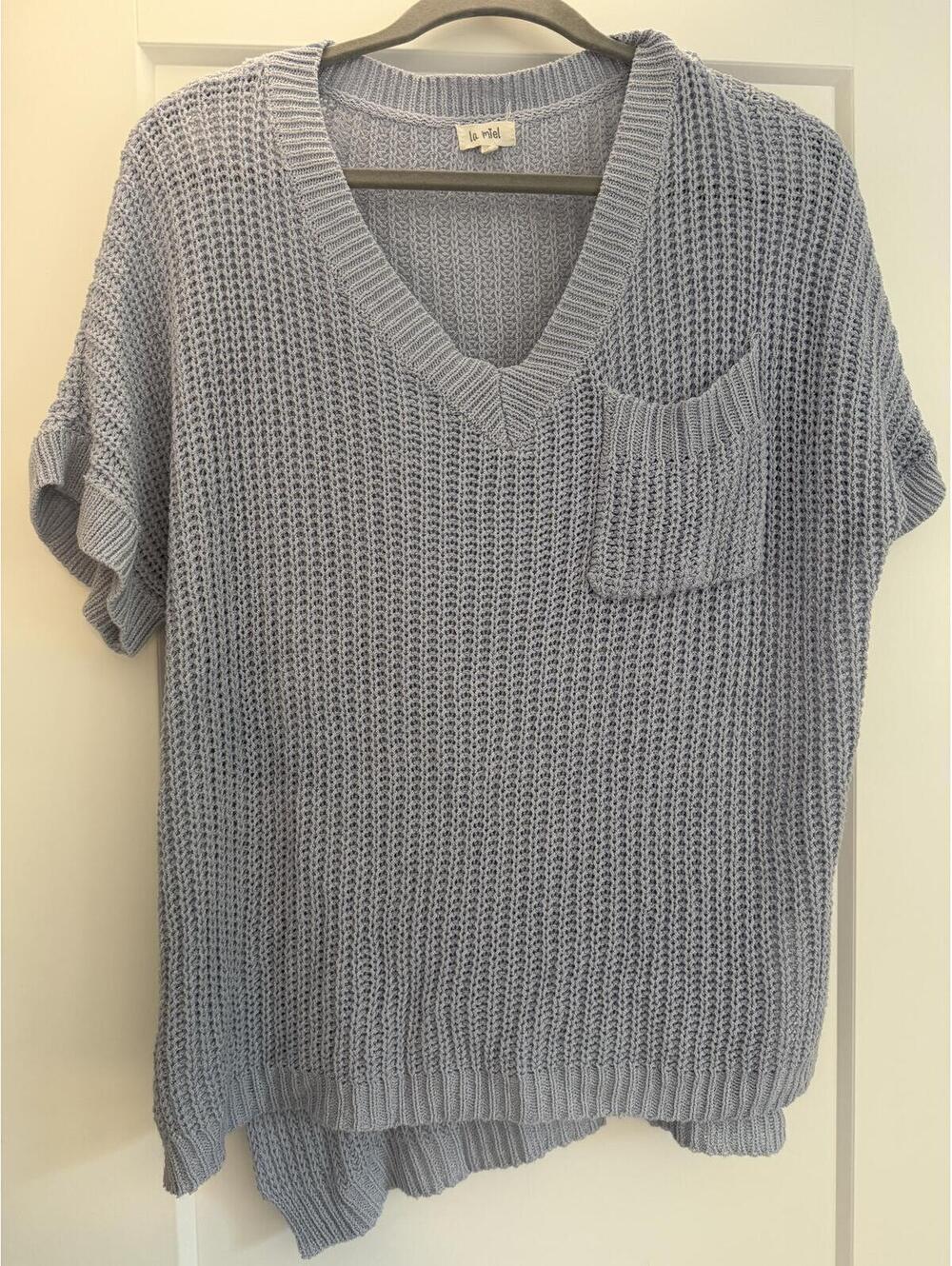 Light Lilac Knit Short Sleeve Sweater with Pocket - Size M/L